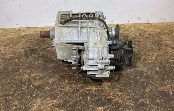 Toyota Land Cruiser (J150) Gearbox transfer box case 