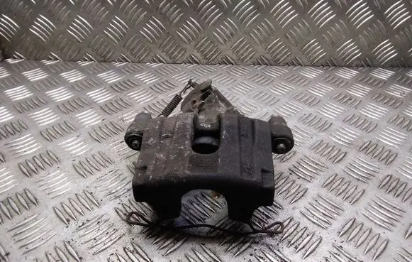 Opel Vectra C Rear brake caliper