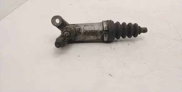 Clutch slave cylinder