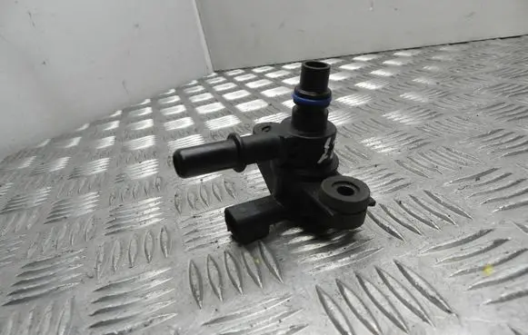 Ford Mustang VI Turbo solenoid valve AU5A9G866AB