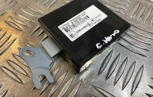 Toyota Corolla Verso AR10 Immobilizer control unit/module 897800F020 97RI012022 626492000
