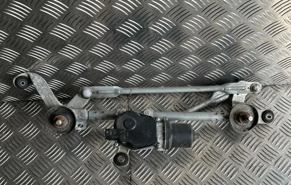 Nissan Leaf I (ZE0) Front wiper linkage C004 4317MPC3 1857
