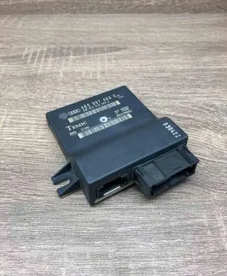 Audi A6 S6 C6 4F Gateway control module 4E0907468C
