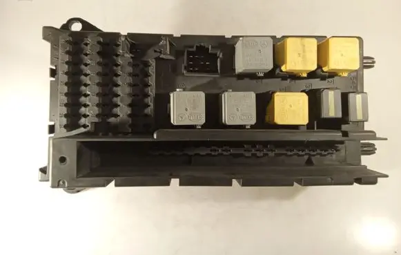 Mercedes-Benz Sprinter W906 Fuse module A9065454001