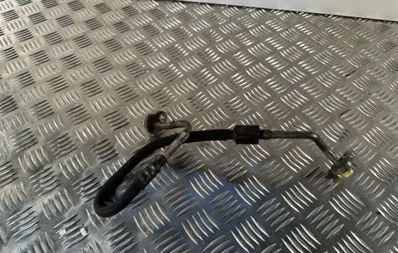 Volvo V60 Air conditioning (A/C) pipe/hose 31315122