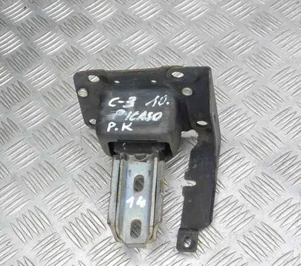 Citroen C3 Picasso Engine mount bracket 9680293680
