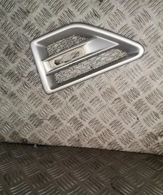 Land Rover Freelander 2 - LR2 Fender grill 6h52014k81bc