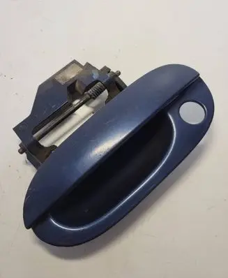 BMW 5 E39 Rear door exterior handle 51220000521