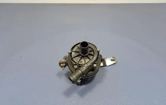 Chevrolet Express Water pump 0392024150