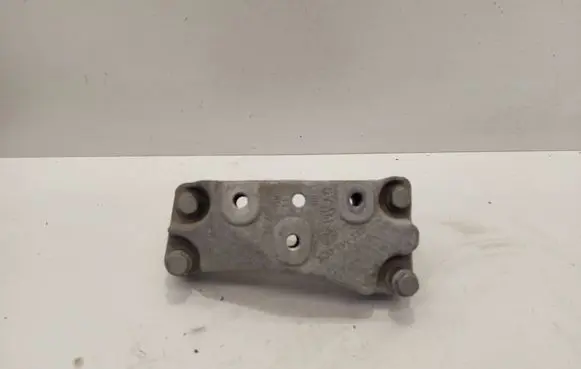 Volkswagen PASSAT B8 Gearbox mounting bracket 1K0199117