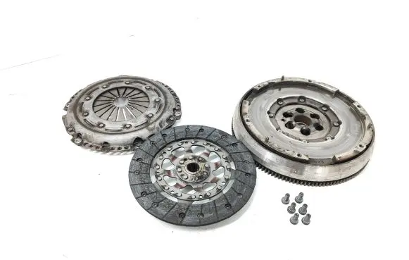 Citroen C4 II Clutch set kit 9686038280