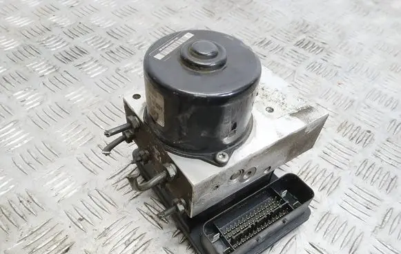 Mercedes-Benz C W203 ABS Pump A2095452932 A0054310712