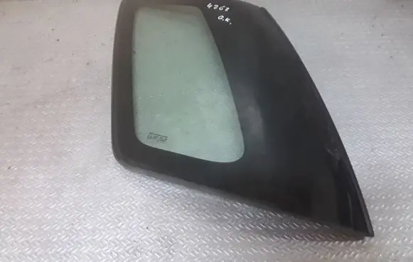 Suzuki SX4 Rear side window 