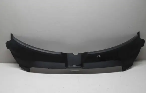 Radiator trim
