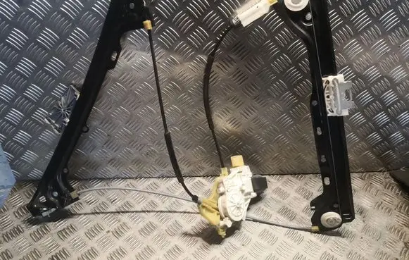 BMW 3 E92 E93 Front door electric window regulator 7191117