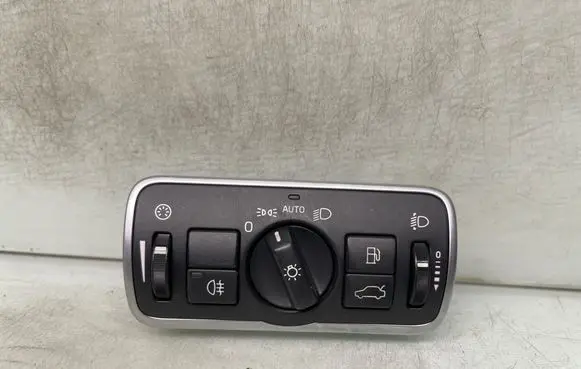 Volvo V60 Light switch 31443841