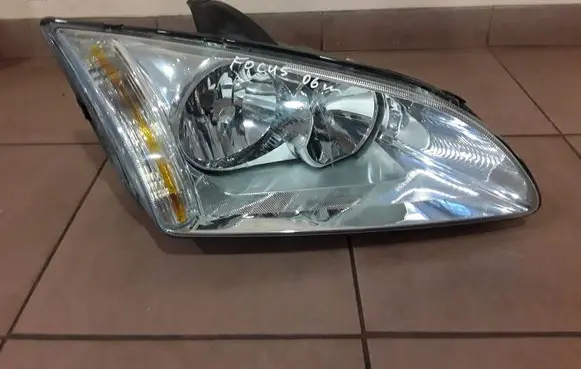 Ford Focus Headlight/headlamp 4M5113W029AC