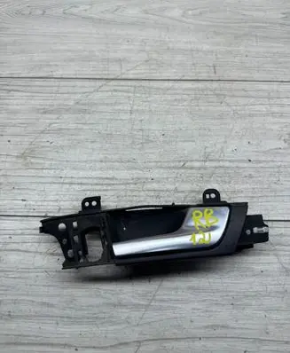 Audi A3 S3 A3 Sportback 8P Front door interior handle 8P4837020