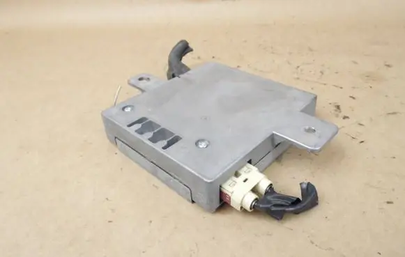 Volvo V50 Antenna control unit 307107201 44020309 34E099G