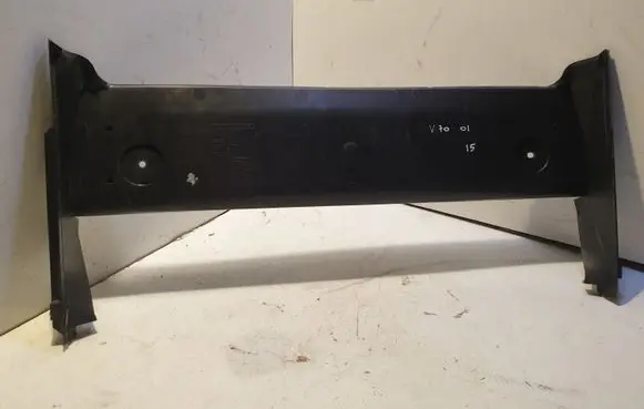 Volvo V70 Radiator trim 9151897