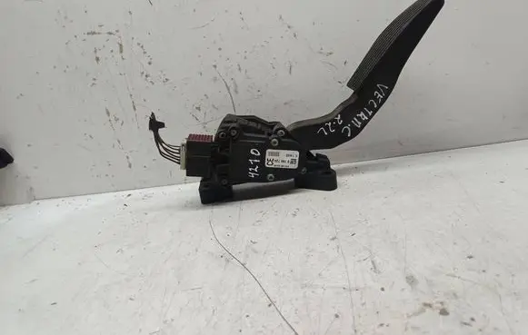 Opel Vectra C Accelerator throttle pedal 9186724 6PV00832200