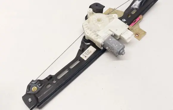 Citroen C4 II Picasso Rear door window regulator with motor 9676172480