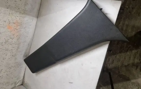 Citroen Berlingo (B) pillar trim (bottom) 9681033677