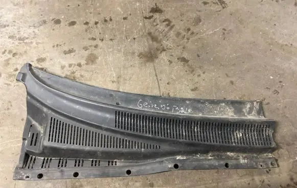Hyundai Getz Windshield trim 861601C100