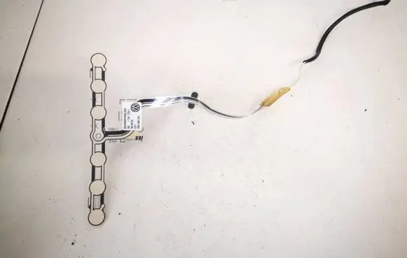 Volkswagen Golf V Seat heating element 1k0963553