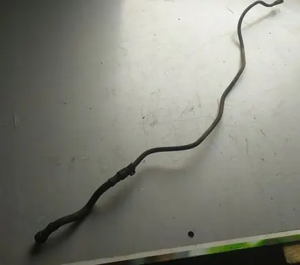 Mercedes-Benz 200 300 W123 Gearbox oil cooler pipe/hose 