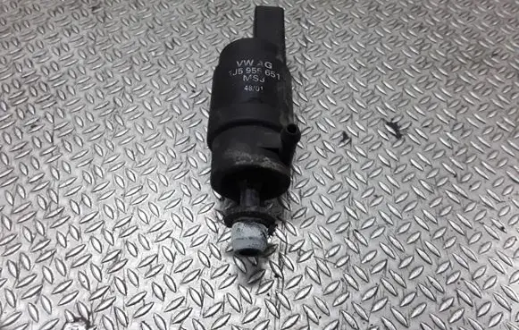 Audi A6 S6 C5 4B Windscreen/windshield washer pump 1J5955651