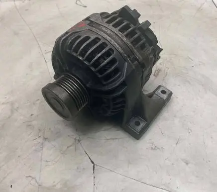 Volvo V70 Generator/alternator 8622784 012452501