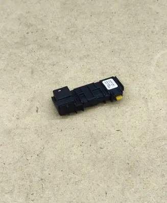 Mercedes-Benz E W212 Rain sensor A2048210851 2940708500