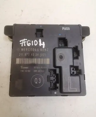 Mercedes-Benz E W211 Door control unit/module A2118704026