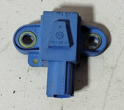 Volkswagen Jetta V Airbag deployment crash/impact sensor 1k0955557a