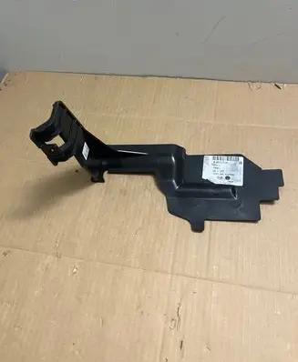 Opel Astra J Intercooler air guide/duct channel 13337114