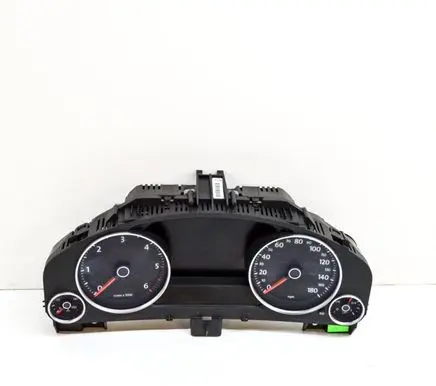 Volkswagen Touareg II Speedometer (instrument cluster) 7P6920983G 0263677157
