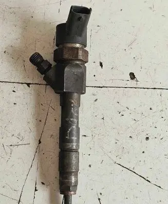 Renault Scenic I Fuel injector 0445110146 8200238528