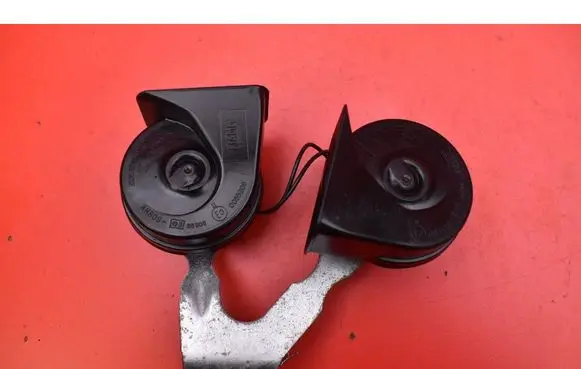Opel Insignia A Horn signal 20857424