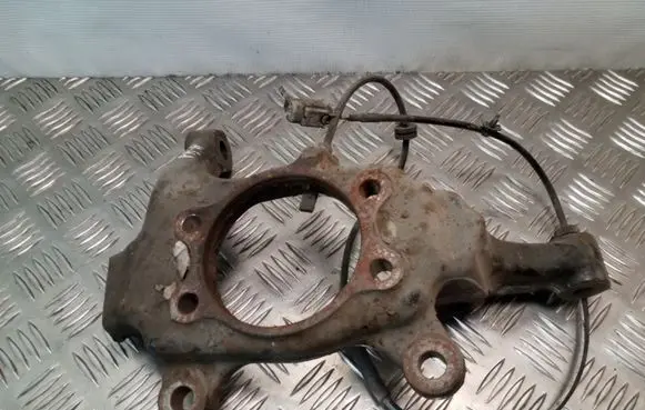 Infiniti FX Front wheel hub spindle knuckle