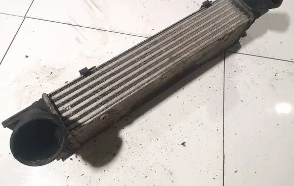BMW 3 E90 E91 Intercooler radiator 3296399