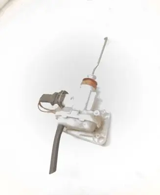 Audi 80 90 B3 Central locking vacuum pump 893862123