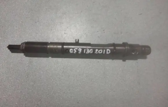 Audi A6 S6 C5 4B Fuel injector 059130201D