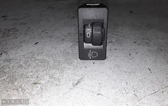 Citroen C4 Grand Picasso Headlight level height control switch 980166277700
