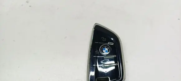 BMW 2 F46 Ignition key/card 