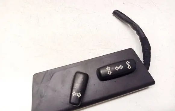 Volvo XC90 Seat control switch 39993741