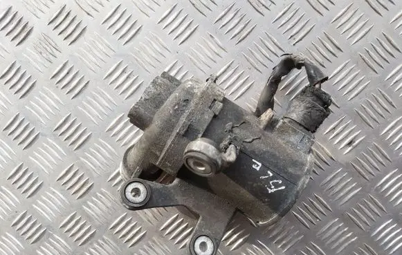 Mercedes-Benz GLC X253 C253 Other engine bay part