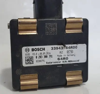Suzuki SX4 S-Cross Distronic sensor radar 3394364R00 03300791 0203300791