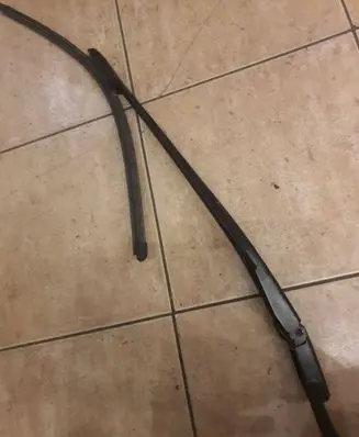 Audi A4 S4 B6 8E 8H Front wiper blade arm 8E1955408C