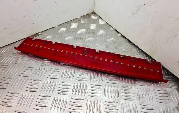 Audi A8 S8 D3 4E Third/center stoplight 4E0945097B